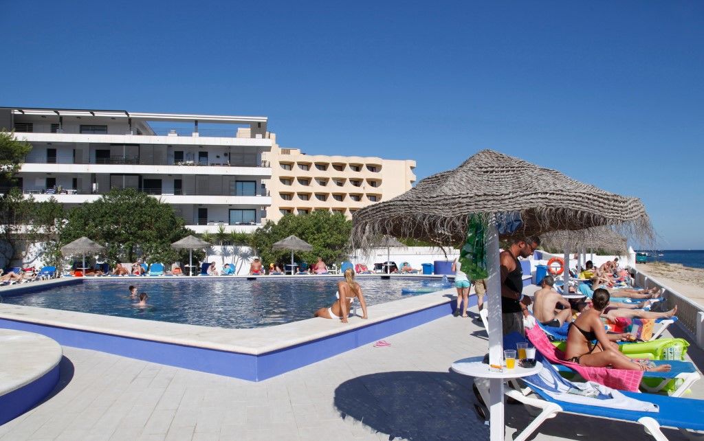 Azuline Hoteles Mar Amantis & II سان أنطونيو المظهر الخارجي الصورة